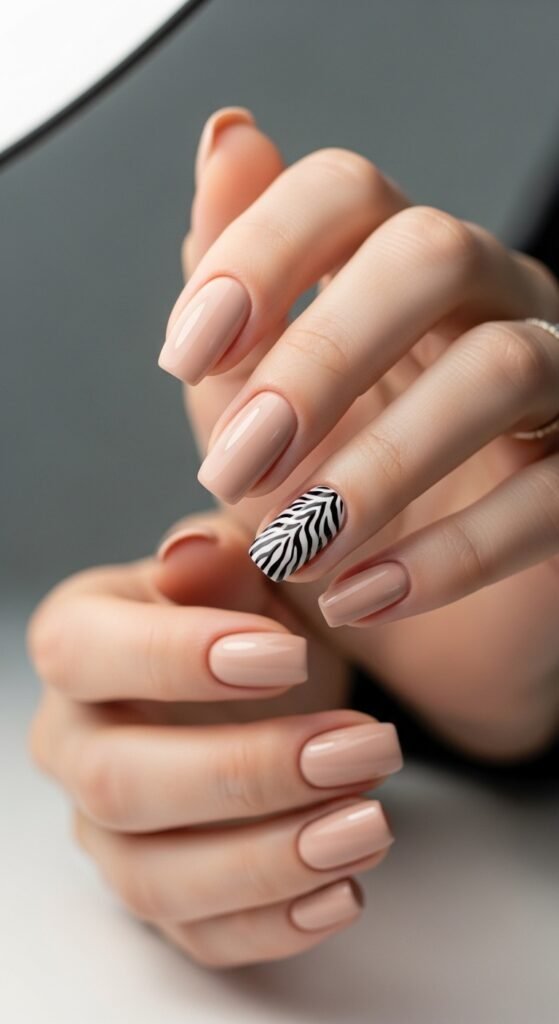 Zebra Stripe Accent Nails